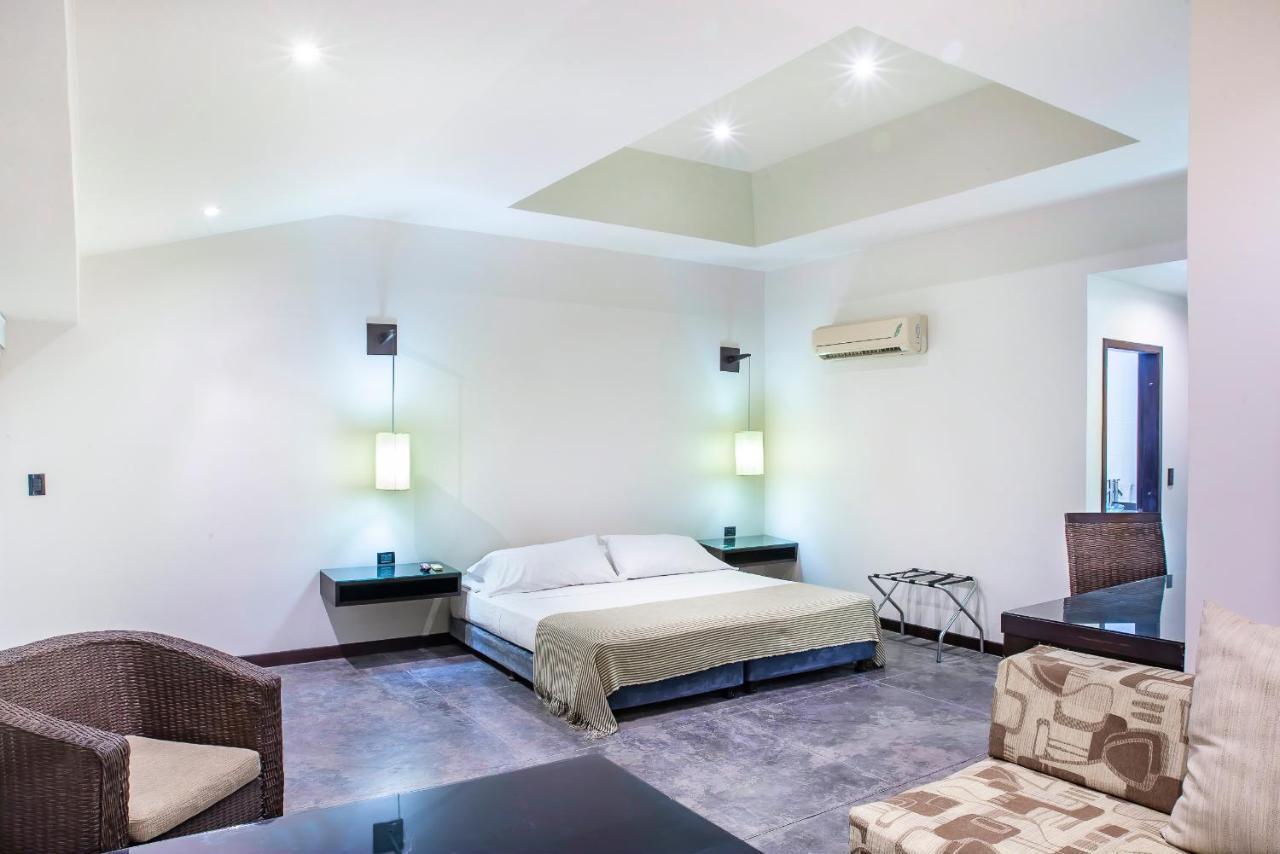 Hotel Santorini Express Y Cabanas Санта-Марта Экстерьер фото