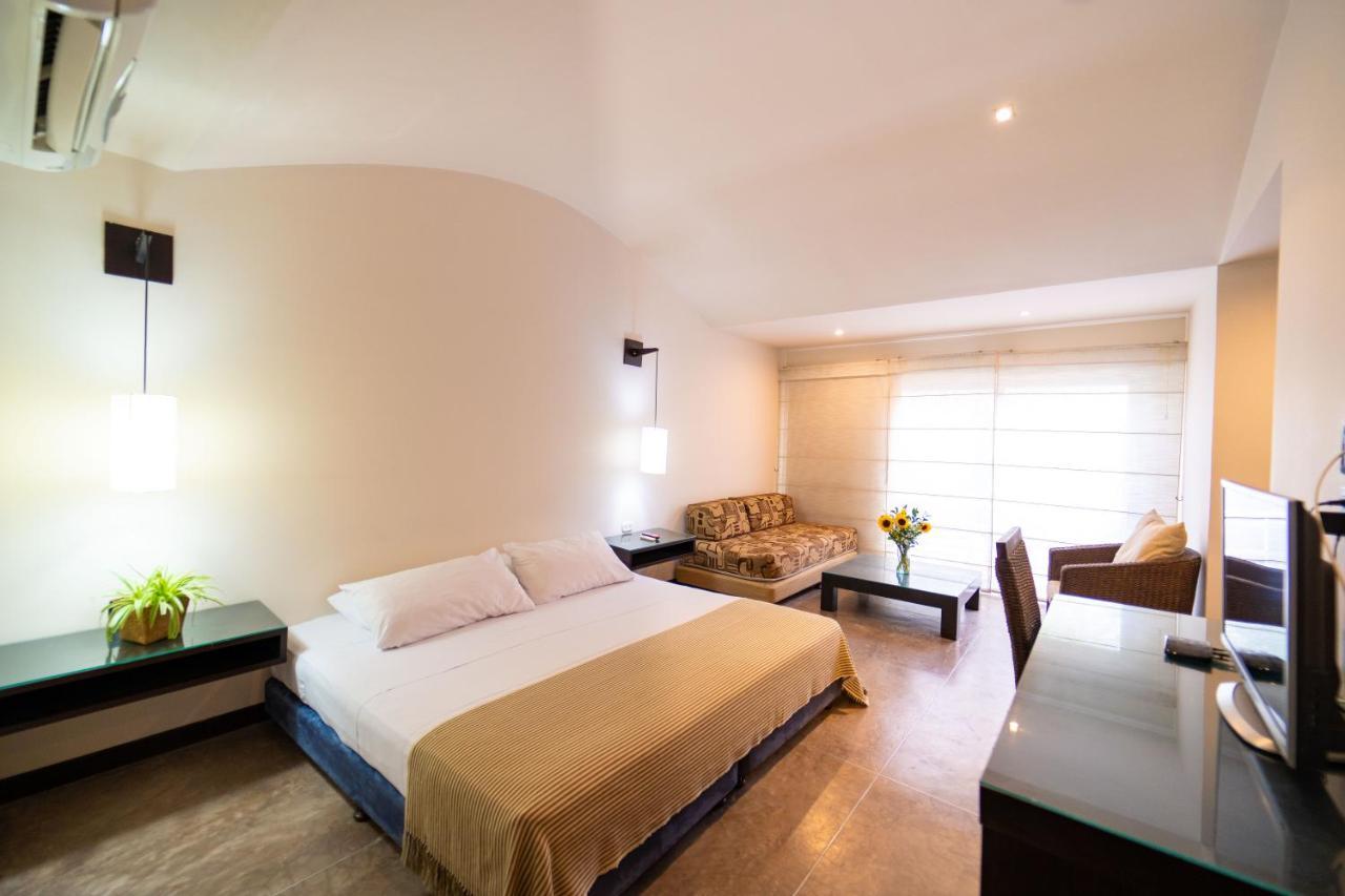 Hotel Santorini Express Y Cabanas Санта-Марта Экстерьер фото